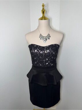 Juniors Strapless Black Sequin Dress